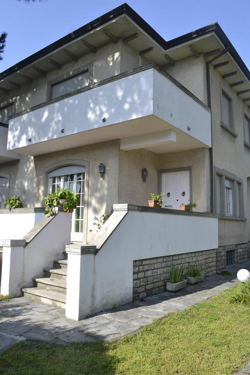 Casa Adriana Villa Лидо Ди Камайоре Екстериор снимка