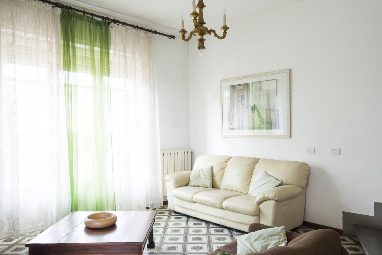 Casa Adriana Villa Лидо Ди Камайоре Екстериор снимка