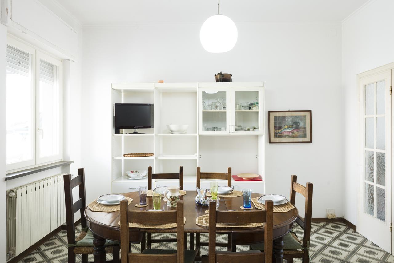 Casa Adriana Villa Лидо Ди Камайоре Екстериор снимка